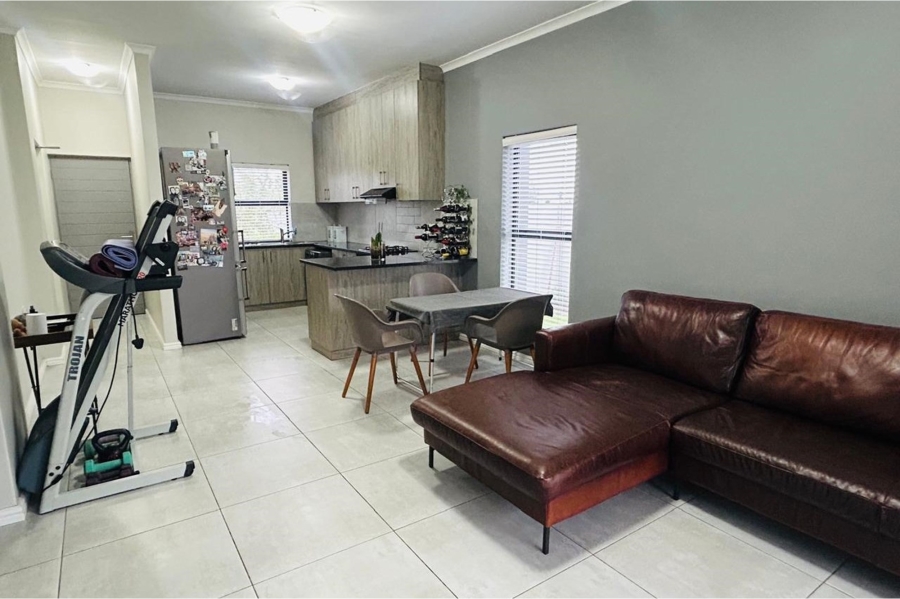 2 Bedroom Property for Sale in Aan de Wijnlanden Western Cape